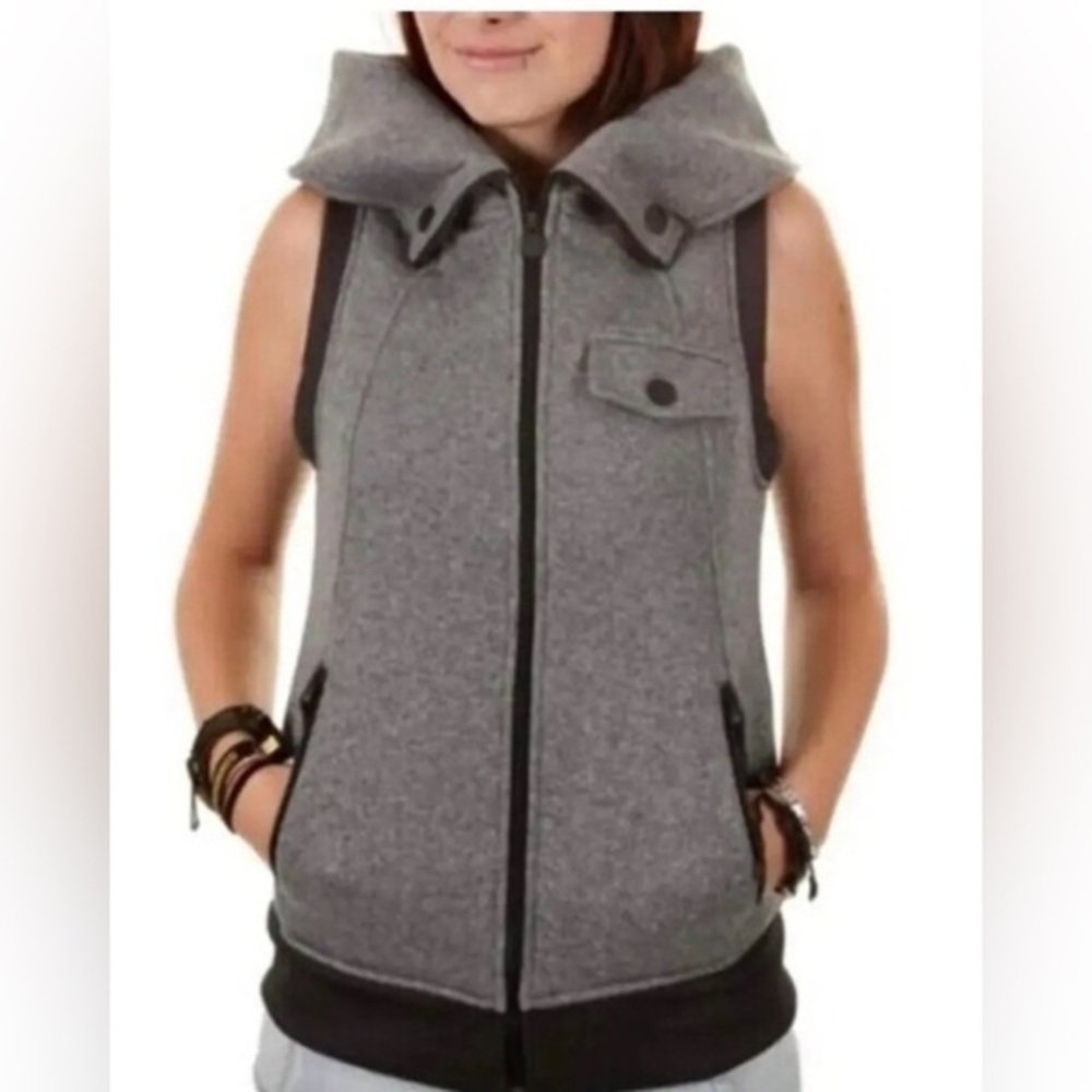 Burton Starr Dryride Hooded Full Zip Outdoor Gray Ski & Snow Vest size Small/Med